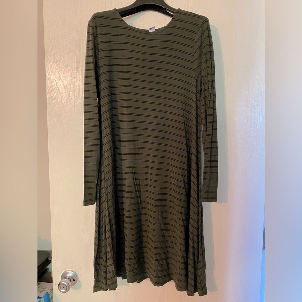 Old Navy Dress - Small